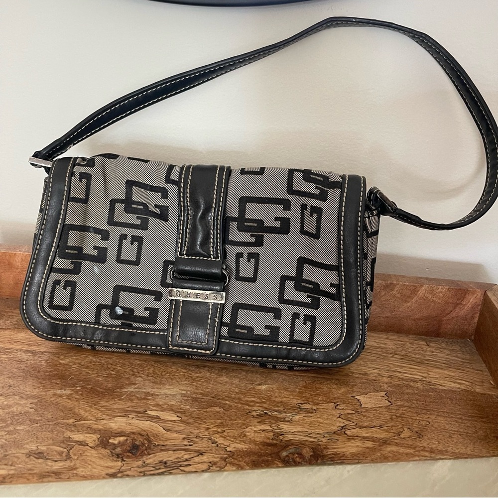Y2K Guess Shoulder Bag